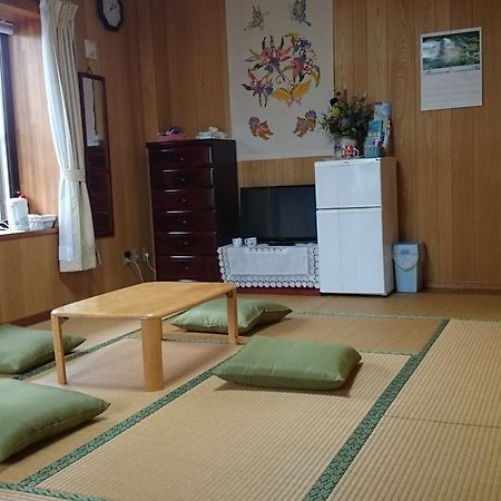 Minshuku Shizu Hotel Onna Bagian luar foto