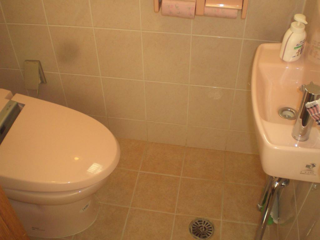 Minshuku Shizu Hotel Onna Ruang foto