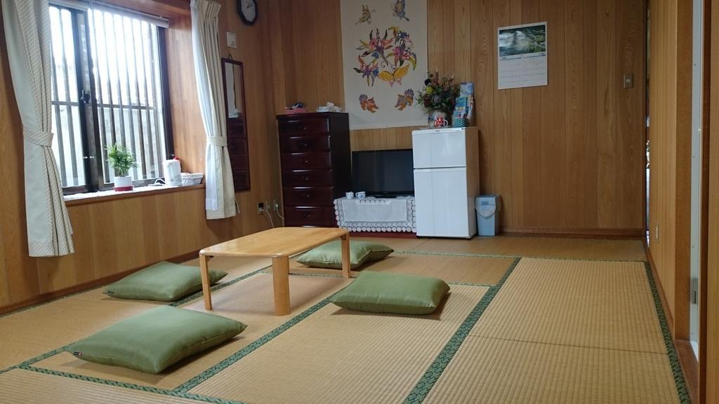 Minshuku Shizu Hotel Onna Bagian luar foto