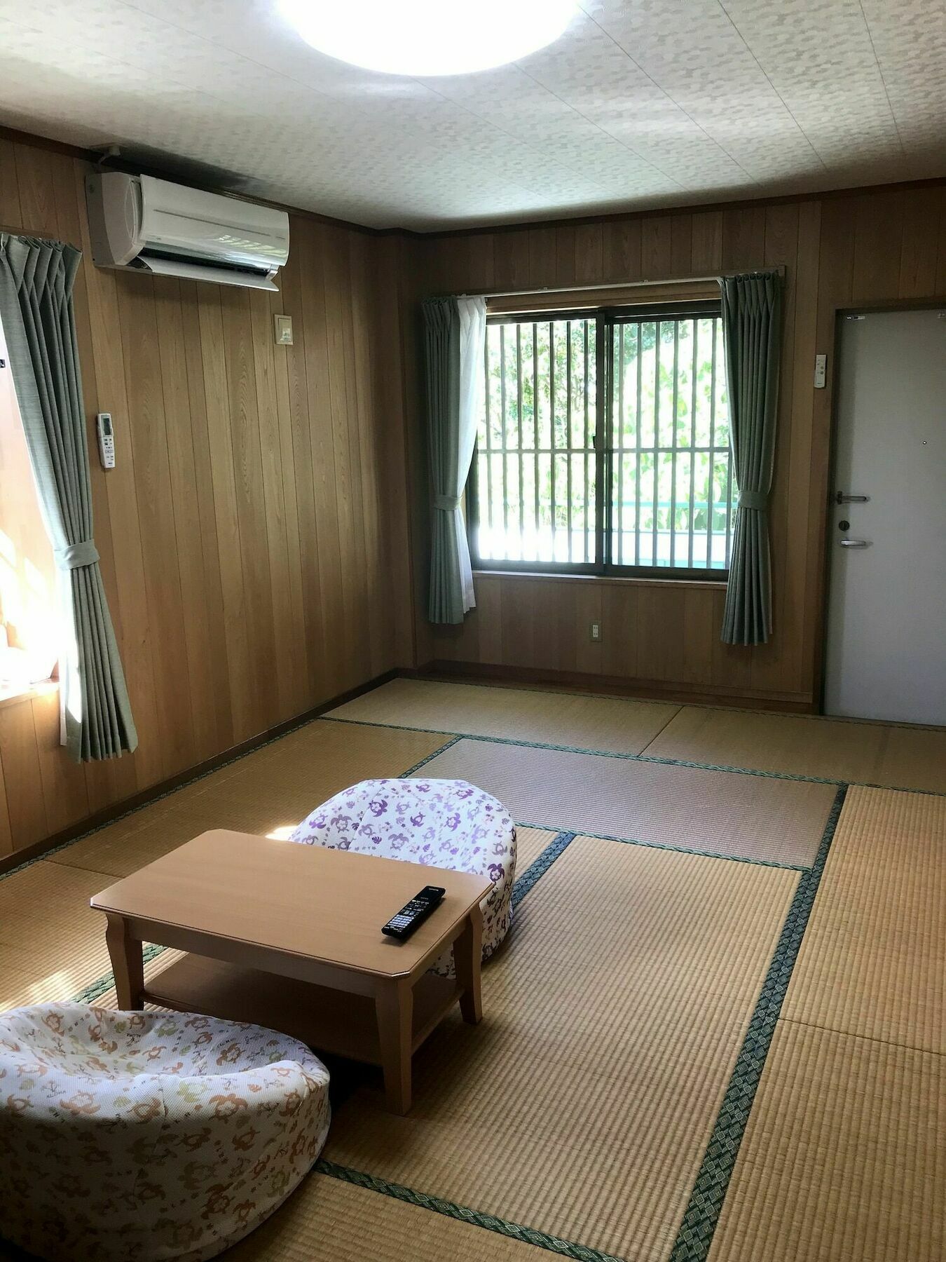 Minshuku Shizu Hotel Onna Bagian luar foto